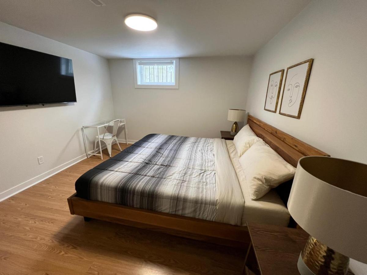 Letitia Heights !B Spacious And Quiet Private Bedroom With Shared Bathroom Barrie Kültér fotó